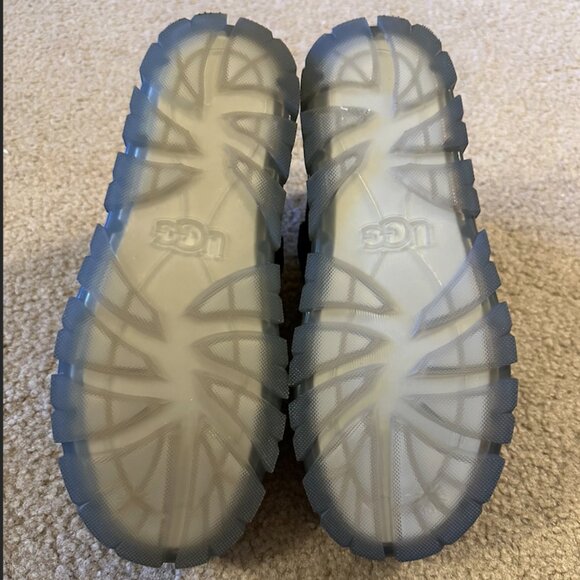 Ugg Neumel Clear Boots - Picture 4 of 4